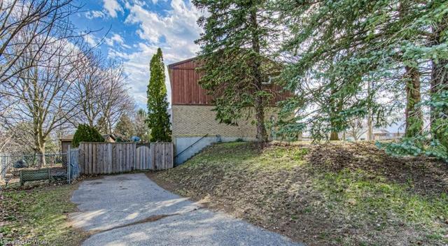 5 Briar Knoll Drive, House semidetached with 3 bedrooms, 2 bathrooms and 2 parking in Kitchener ON | Image 14