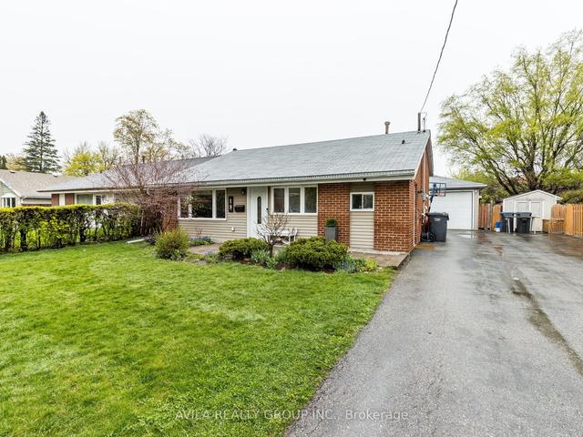 19 Cornwall Rd, House detached with 3 bedrooms, 2 bathrooms and 6 parking in Brampton ON | Image 32