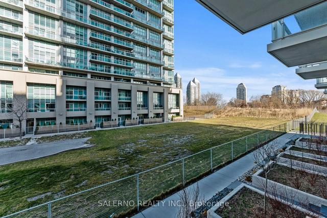 111 - 251 Manitoba St, Townhouse with 2 bedrooms, 2 bathrooms and 1 parking in Toronto ON | Image 16