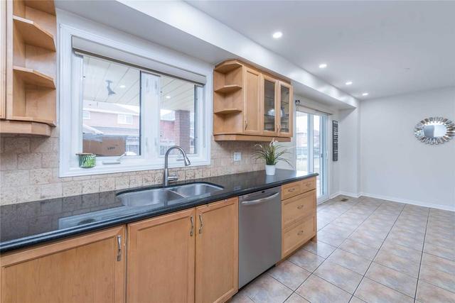 389 Aberdeen Ave, House detached with 3 bedrooms, 4 bathrooms and 2 parking in Vaughan ON | Image 12