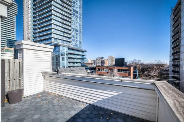 th8 - 106 Redpath Ave, Townhouse with 2 bedrooms, 2 bathrooms and 1 parking in Toronto ON | Image 13