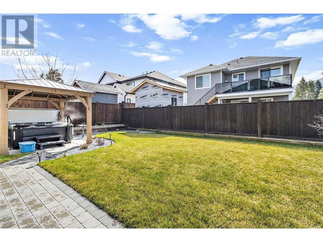 2308 4b Avenue Se, House detached with 4 bedrooms, 3 bathrooms and 2 parking in Salmon Arm BC | Image 45