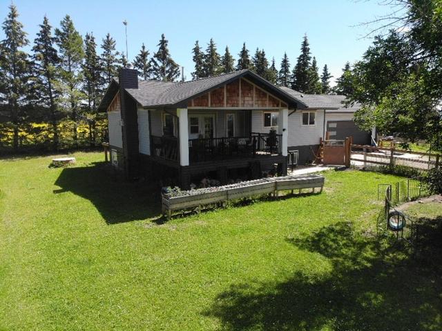 53041 54 Highway, House detached with 3 bedrooms, 2 bathrooms and 6 parking in Clearwater County AB | Image 4