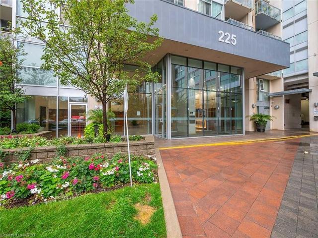 314 - 225 Webb Avenue, House attached with 2 bedrooms, 2 bathrooms and 1 parking in Mississauga ON | Image 2