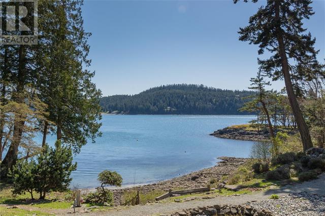 630 Dinner Bay Rd, House detached with 12 bedrooms, 16 bathrooms and 12 parking in Southern Gulf Islands BC | Image 26