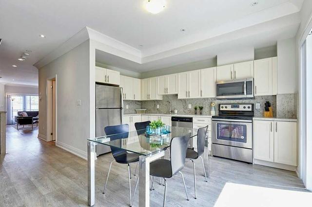 th2 - 16 Mcadam Ave, Townhouse with 4 bedrooms, 3 bathrooms and 1 parking in Toronto ON | Image 3