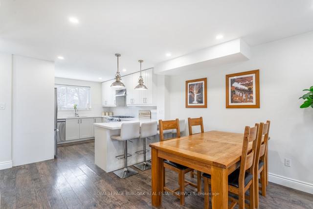 3 - 688 Dynes Rd, Townhouse with 4 bedrooms, 2 bathrooms and 1 parking in Burlington ON | Image 2