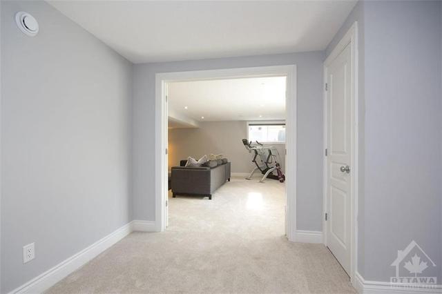 548 Stargazer Crescent, Townhouse with 3 bedrooms, 3 bathrooms and 3 parking in Ottawa ON | Image 30