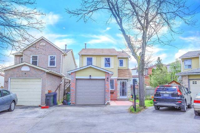 15 Frontier Ptwy, House detached with 3 bedrooms, 4 bathrooms and 3 parking in Toronto ON | Image 1