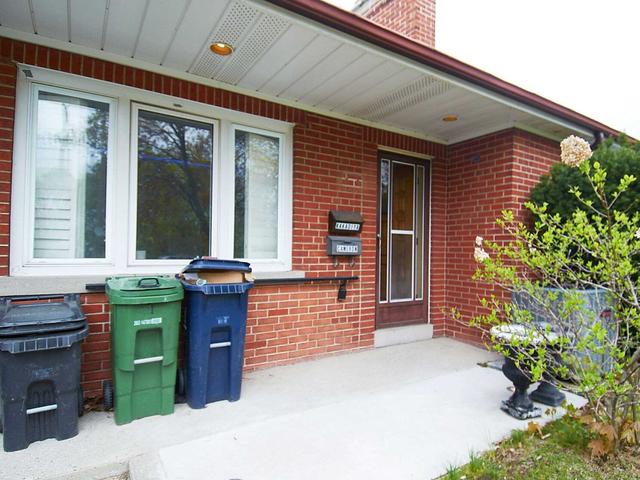 318 Park Lawn Rd, House detached with 3 bedrooms, 1 bathrooms and 2 parking in Toronto ON | Image 25