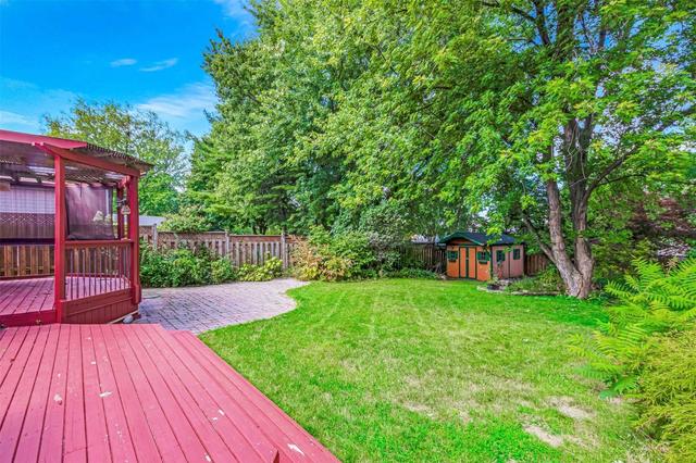 162 Oakridge Dr, House detached with 2 bedrooms, 2 bathrooms and 3 parking in Toronto ON | Image 19