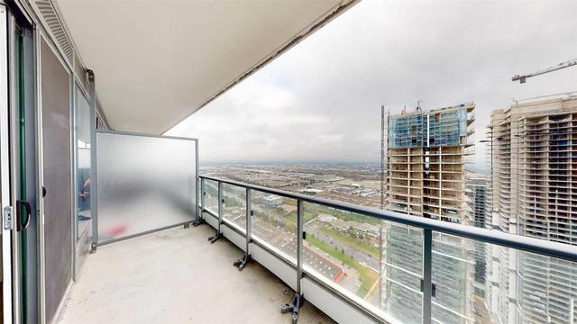 5005 - 950 Portage Pkwy, Condo with 2 bedrooms, 2 bathrooms and 0 parking in Vaughan ON | Image 3