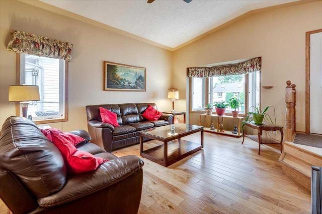 68 Kirby Street, House detached with 4 bedrooms, 3 bathrooms and 2 parking in Red Deer AB | Image 6