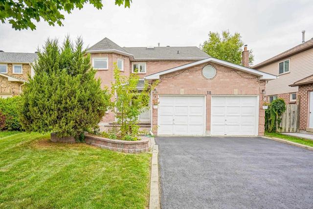 18 Cummings Crt, House detached with 4 bedrooms, 3 bathrooms and 6 parking in Markham ON | Image 1