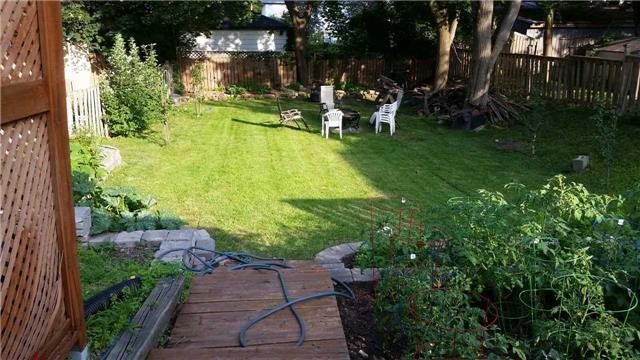 31 David St, House detached with 3 bedrooms, 2 bathrooms and 3 parking in Brampton ON | Image 2