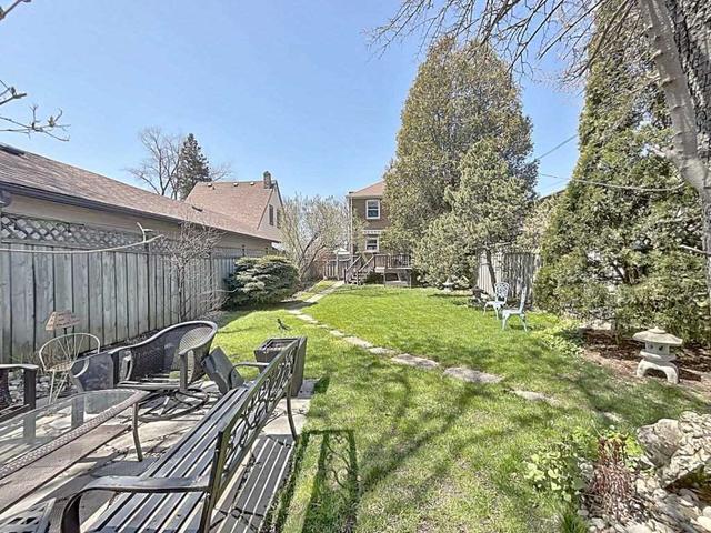 43 Atlee Ave, House semidetached with 3 bedrooms, 2 bathrooms and 4 parking in Toronto ON | Image 11