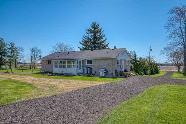 7334 Longwoods Rd, House detached with 3 bedrooms, 1 bathrooms and 8 parking in Strathroy Caradoc ON | Image 36