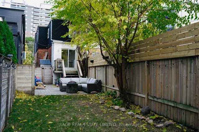 396 Victoria Park Ave, House semidetached with 3 bedrooms, 2 bathrooms and 1 parking in Toronto ON | Image 25