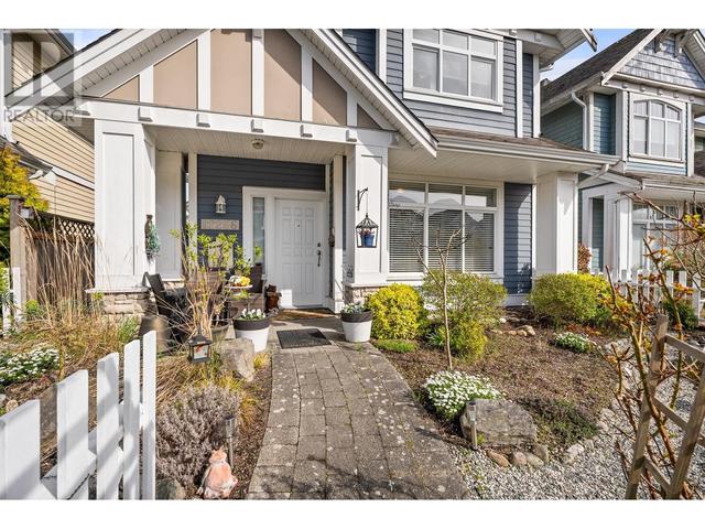 12266 Ewen Avenue, House detached with 4 bedrooms, 3 bathrooms and 2 parking in Richmond BC | Image 2