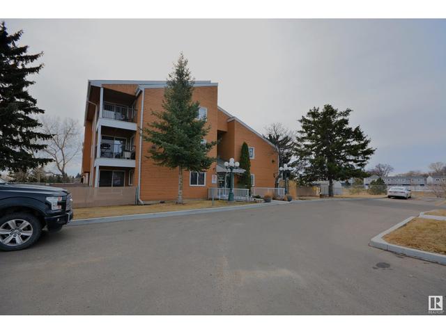 203 - 4601 131 Av Nw, Condo with 2 bedrooms, 1 bathrooms and null parking in Edmonton AB | Image 1