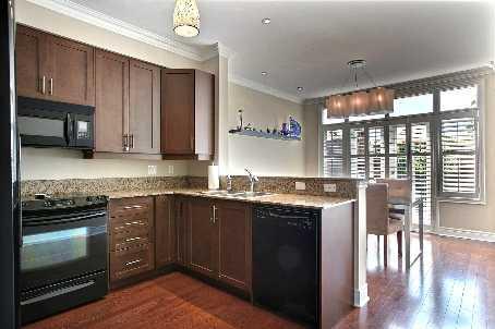 80 Milton St, House attached with 3 bedrooms, 3 bathrooms and 2 parking in Toronto ON | Image 4