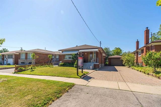 51 Medina Cres, House detached with 3 bedrooms, 2 bathrooms and 5 parking in Toronto ON | Image 23