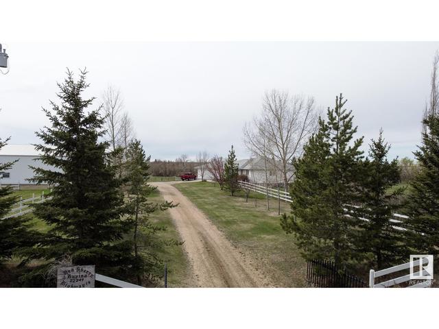22249 Hwy 16, House detached with 4 bedrooms, 3 bathrooms and null parking in Strathcona County AB | Image 48