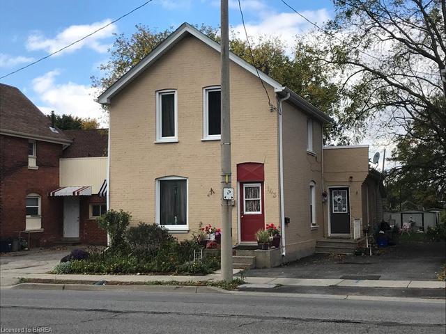 a - 143 Colborne Street W, House detached with 3 bedrooms, 1 bathrooms and 1 parking in Brantford ON | Image 2
