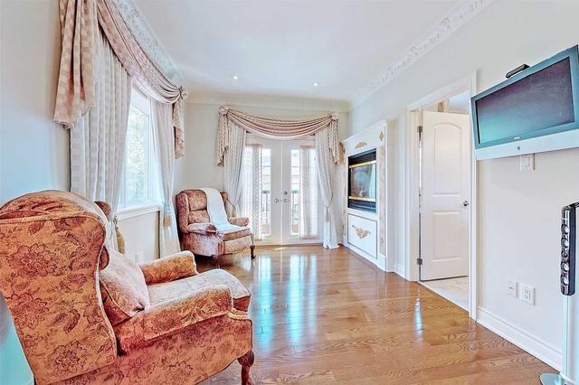29 Warden Woods Crt, House detached with 5 bedrooms, 5 bathrooms and 9 parking in Markham ON | Image 15