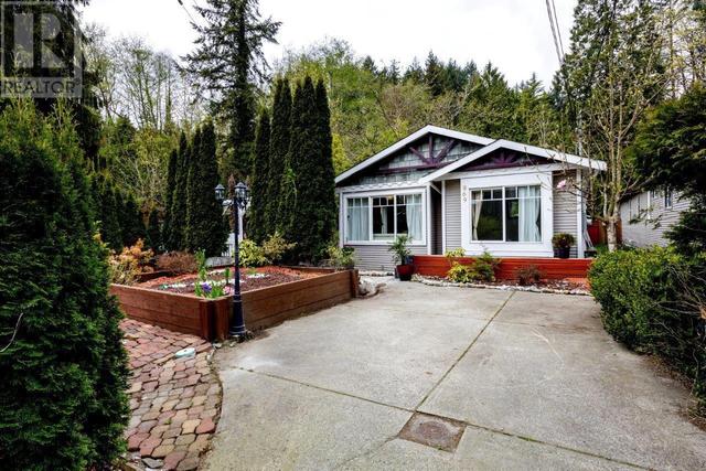 869 Seymour Boulevard, House detached with 4 bedrooms, 2 bathrooms and 2 parking in North Vancouver BC | Image 28