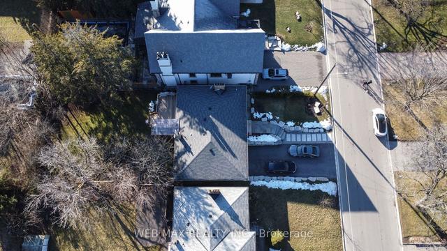129 Betty Ann Dr, House detached with 3 bedrooms, 2 bathrooms and 8 parking in Toronto ON | Image 21