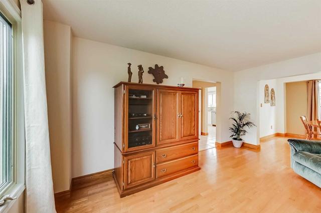 45 Cassander Cres, House detached with 3 bedrooms, 2 bathrooms and 5 parking in Brampton ON | Image 5