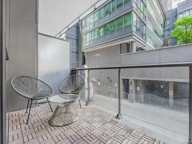 th7 - 25 Oxley St, Townhouse with 2 bedrooms, 3 bathrooms and 1 parking in Toronto ON | Image 17