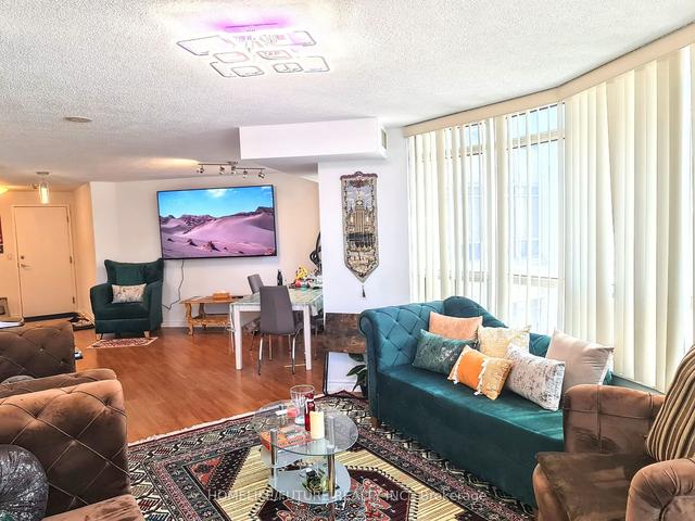 1225 - 3888 Duke Of York Blvd, Condo with 3 bedrooms, 2 bathrooms and 1 parking in Mississauga ON | Image 7