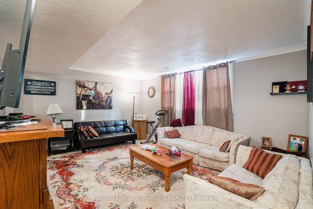 85 Doane St, House other with 3 bedrooms, 2 bathrooms and 8 parking in Ottawa ON | Image 20