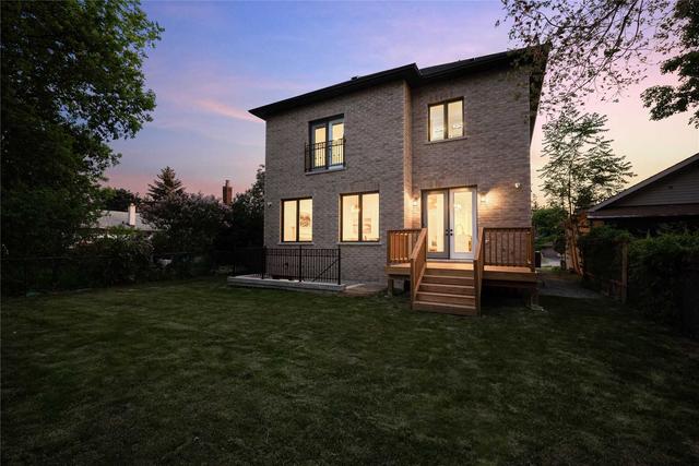 9 Beaverton Rd S, House detached with 4 bedrooms, 5 bathrooms and 6 parking in Richmond Hill ON | Image 16