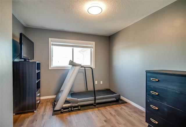 199 Pickett Cres, House semidetached with 3 bedrooms, 3 bathrooms and 3 parking in Barrie ON | Image 9