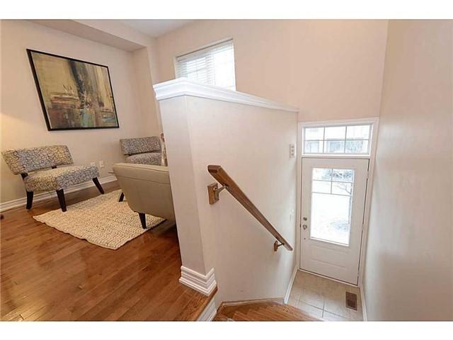 13 - 337 Beach Blvd, Townhouse with 3 bedrooms, 3 bathrooms and 1 parking in Hamilton ON | Image 2