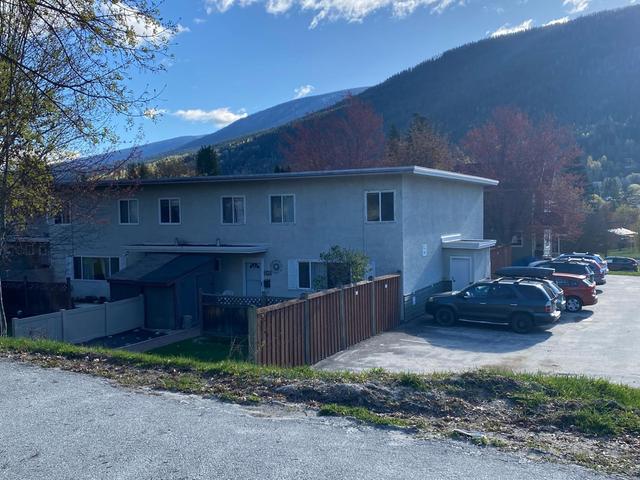 429 Richards Street W, House attached with 3 bedrooms, 2 bathrooms and 1 parking in Nelson BC | Image 10