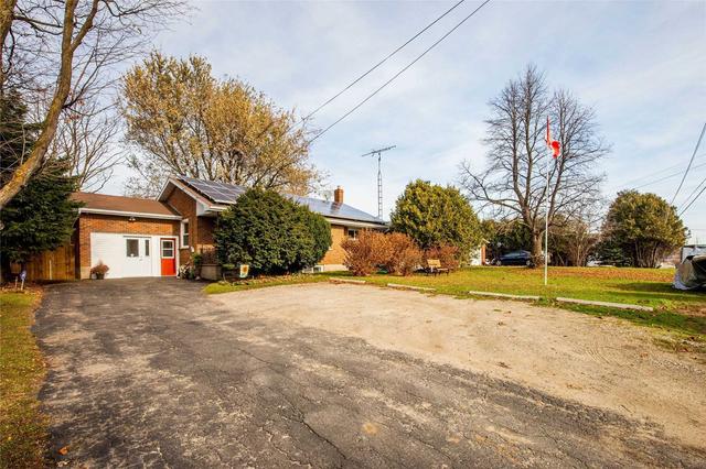 440 Main St W, House detached with 3 bedrooms, 2 bathrooms and 8 parking in Shelburne ON | Image 4