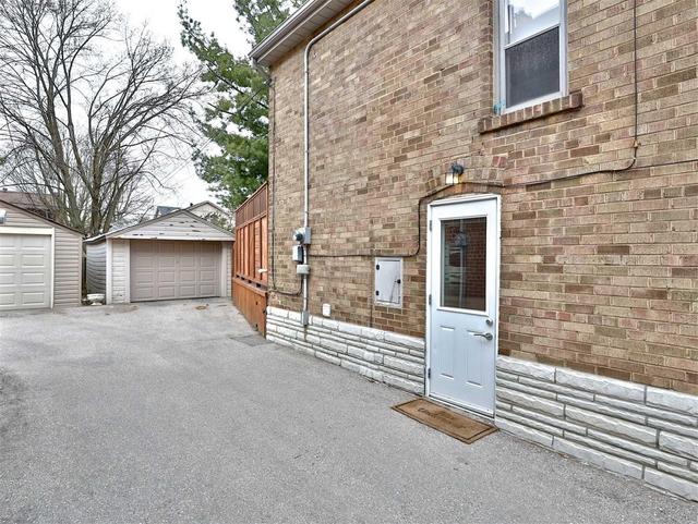 358 Laird Dr, House semidetached with 2 bedrooms, 2 bathrooms and 1 parking in Toronto ON | Image 20