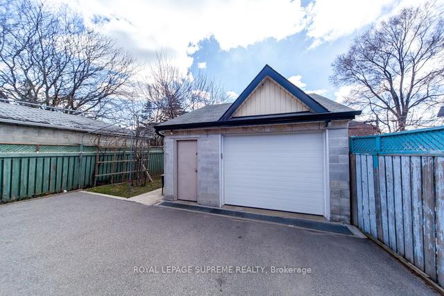 187 Cameron Ave, House detached with 2 bedrooms, 2 bathrooms and 4 parking in Toronto ON | Image 24