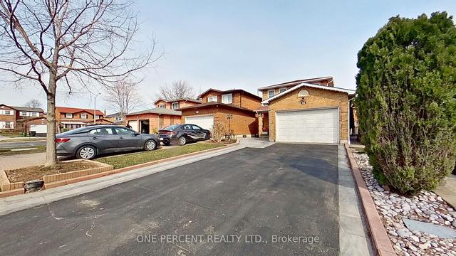 25 Charcoal Dr, House detached with 3 bedrooms, 4 bathrooms and 5 parking in Toronto ON | Image 23