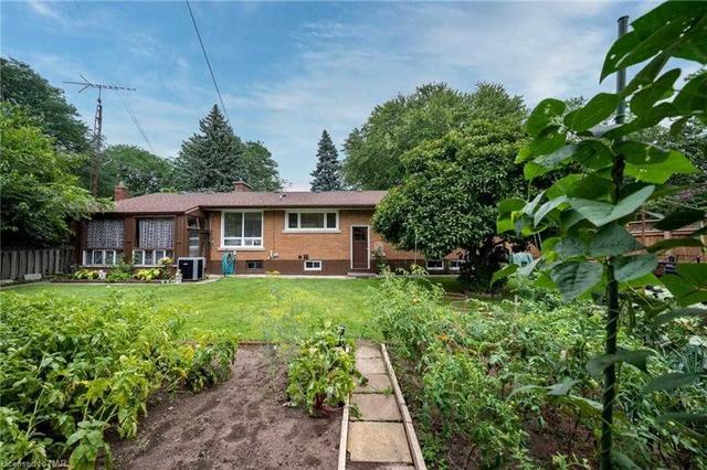 upper - 5117 Shirley Ave, House detached with 3 bedrooms, 1 bathrooms and 3 parking in Niagara Falls ON | Image 3