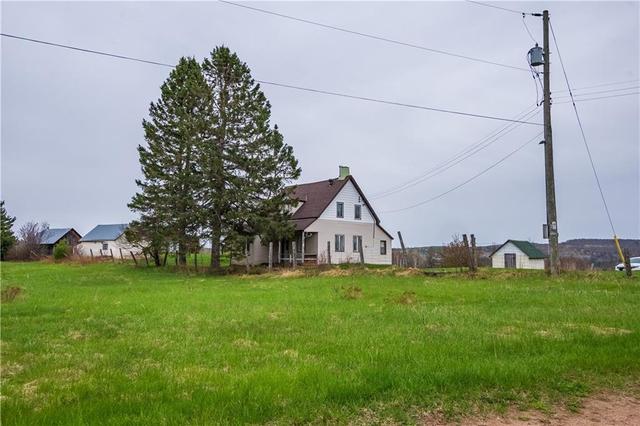 725 Peplinski Homestead Road, House detached with 5 bedrooms, 2 bathrooms and 10 parking in Madawaska Valley ON | Image 7