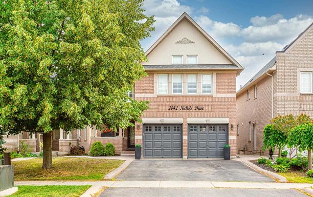 2442 Nichols Dr, House detached with 4 bedrooms, 5 bathrooms and 4 parking in Oakville ON | Image 1