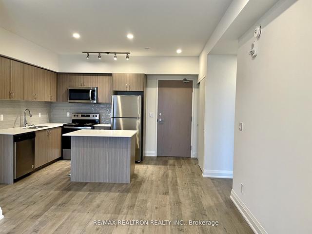 1108 - 58 Lakeside Terr N, Condo with 2 bedrooms, 2 bathrooms and 1 parking in Barrie ON | Image 4