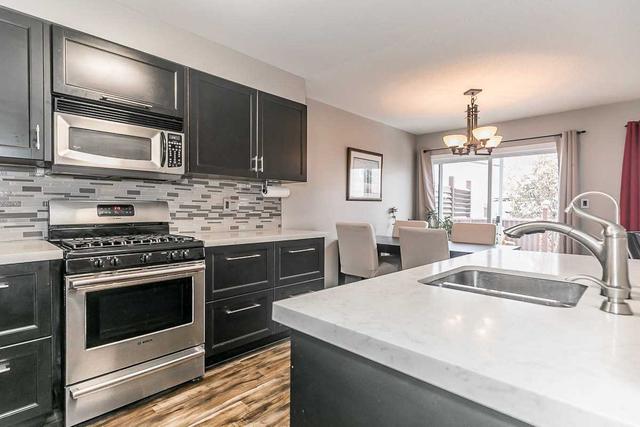 59 Diana Way, House detached with 2 bedrooms, 3 bathrooms and 4 parking in Barrie ON | Image 2