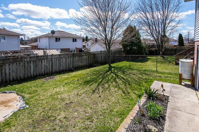 51 Hedgestone Cres, House detached with 3 bedrooms, 2 bathrooms and 4 parking in Kitchener ON | Image 34
