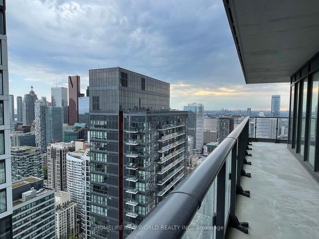4705 - 251 Jarvis St E, Condo with 2 bedrooms, 2 bathrooms and 1 parking in Toronto ON | Image 5